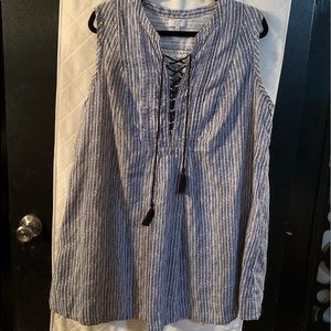 2x Crown & Ivy dress